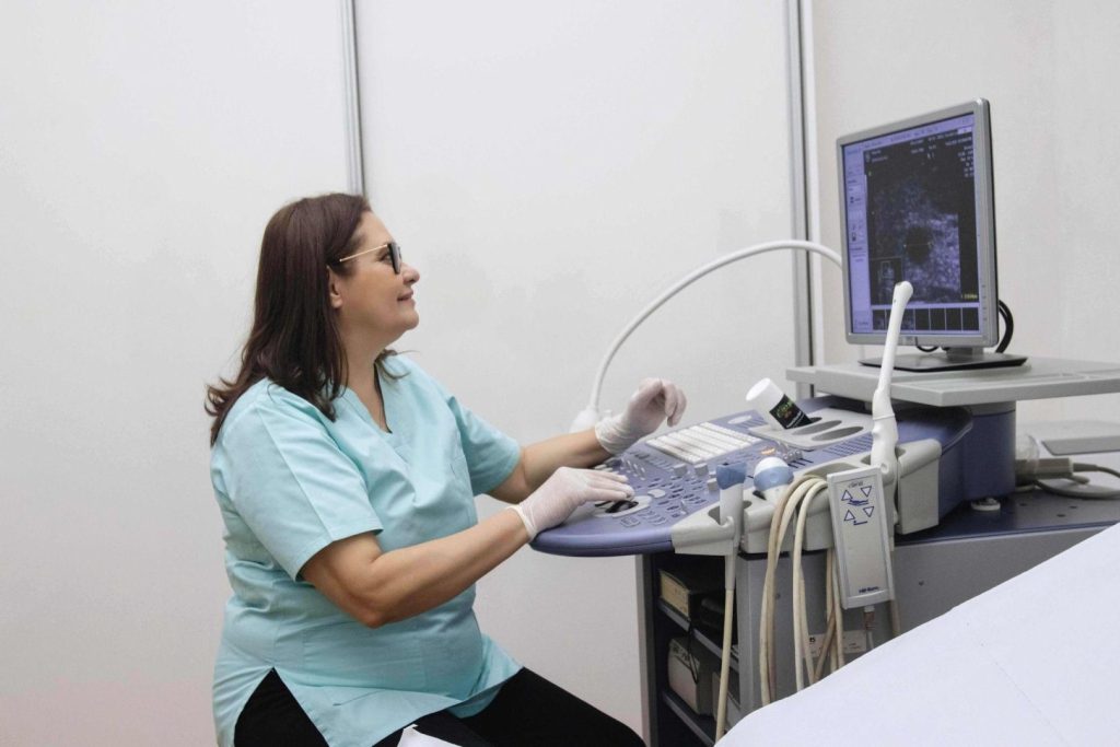 Fumat, lipsa de somn, anxietate? Dr Lorena Turculet îți spune ce îți sabotează vindecarea infecției cu HPV